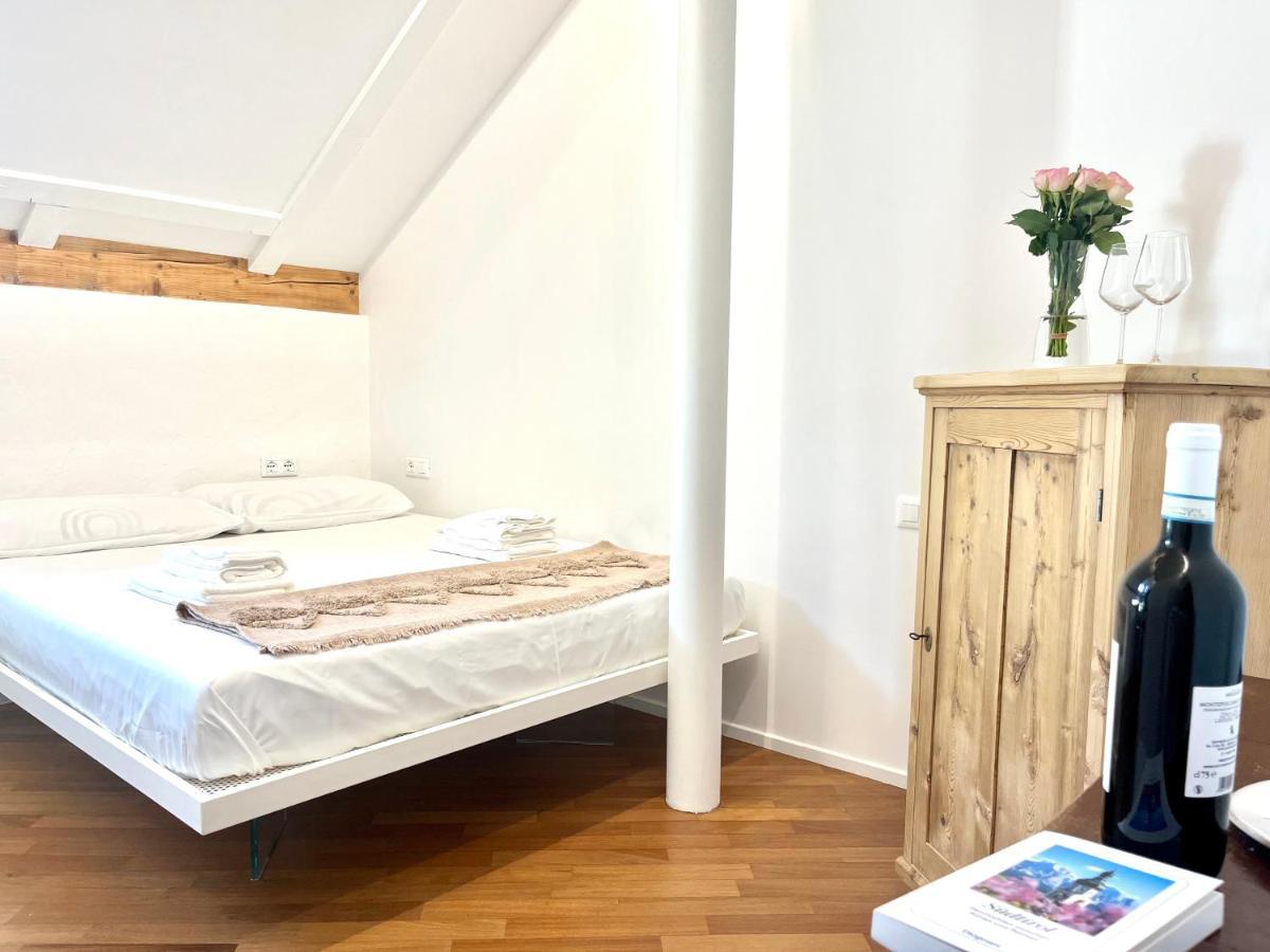 Historic Rooms And Apartments In The City Centre Of Bolzano Luaran gambar