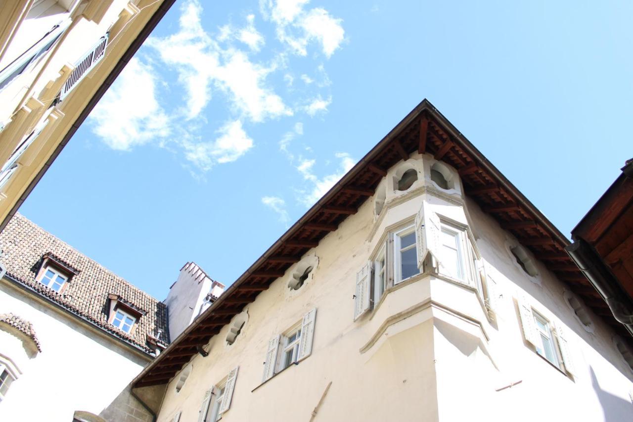 Historic Rooms And Apartments In The City Centre Of Bolzano Luaran gambar