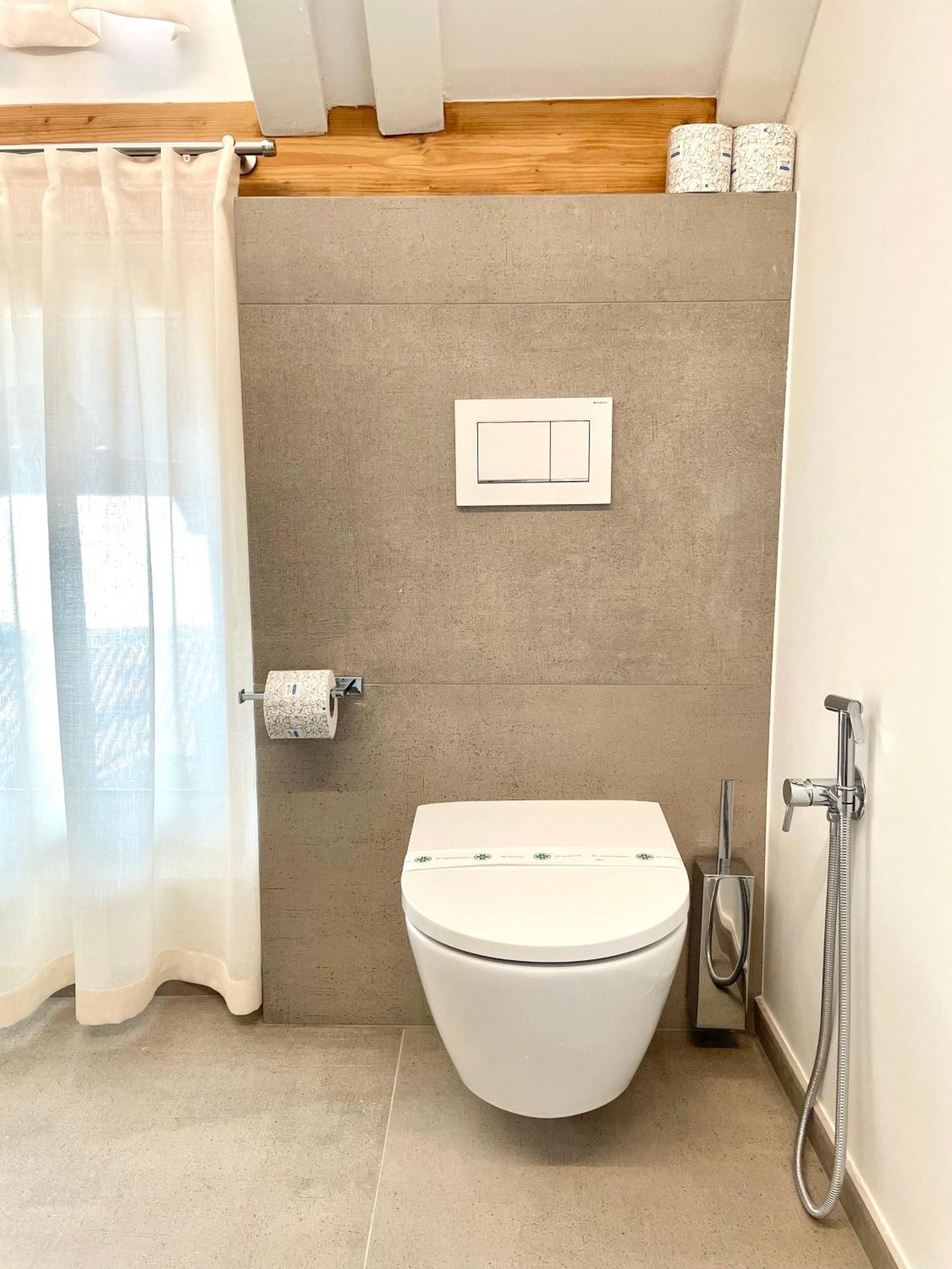 Historic Rooms And Apartments In The City Centre Of Bolzano Luaran gambar