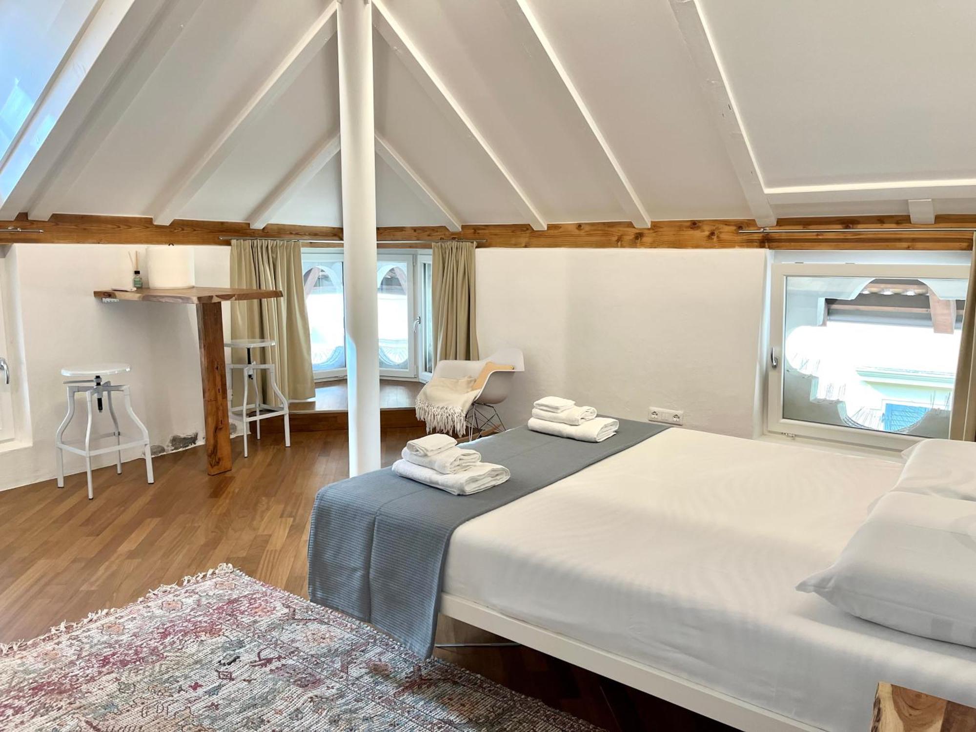 Historic Rooms And Apartments In The City Centre Of Bolzano Luaran gambar